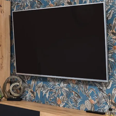 Daire Underground By Bookinghost