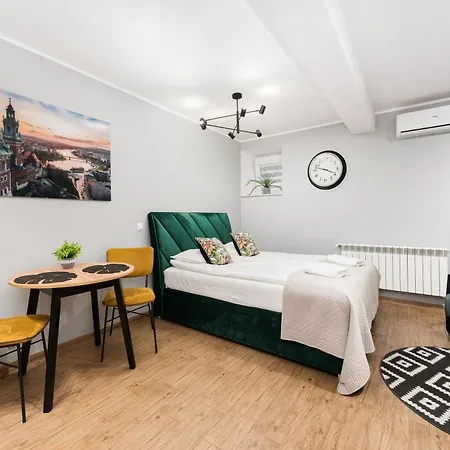 Underground By Bookinghost * 크라쿠프