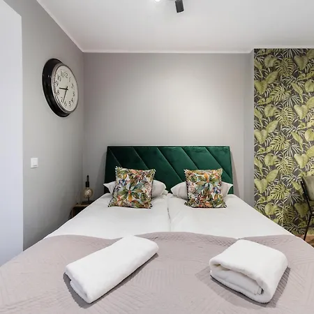 Underground By Bookinghost Daire *