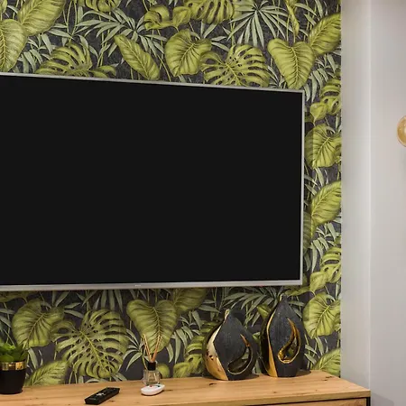 아파트 Underground By Bookinghost *