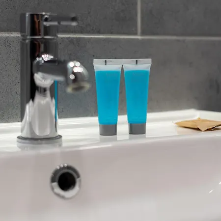 아파트 Underground By Bookinghost