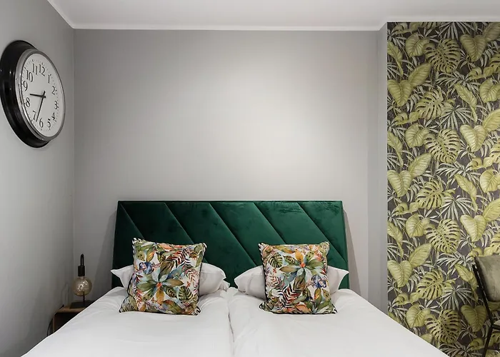 Apartament Underground By Bookinghost *